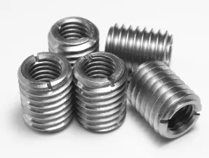 M12 / M8 zužovací závit